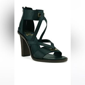 Elliot Lucca size 8 black leather Veronica sandal